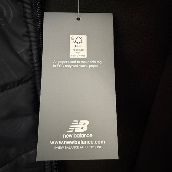 New Balance Women’s Sz Large Quilted Fleece Fitted Jacket NWT - Picture 9 of 12